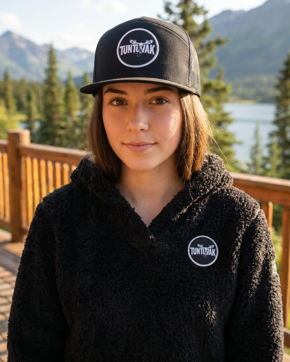 Tuntuvak Icon Seven Panel Trucker Snapback